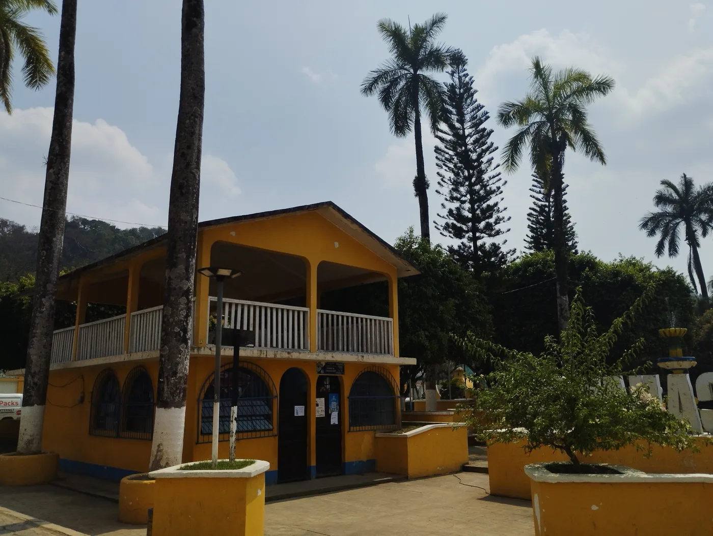 Entorno comunitario y vegetación de Santa María Cahabón
